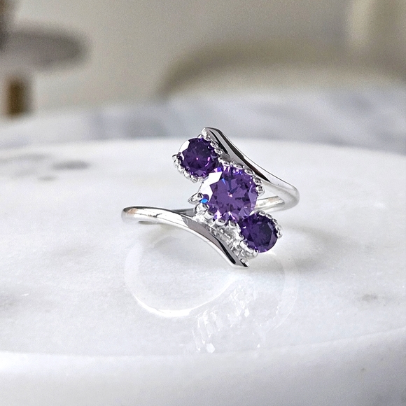 Purple Amethyst Gemstone ring, size 7, 925 Sterling Silver Charmed Aroma - Picture 2 of 5